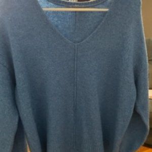 Women's Vince Camuto Sweater Size Small